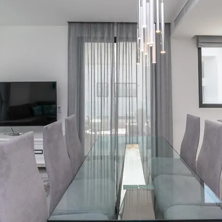 Apartment Luxury 2br Seaviews - Santa Barbara Heights *