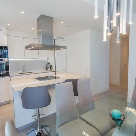 Apartment Luxury 2br Seaviews - Santa Barbara Heights